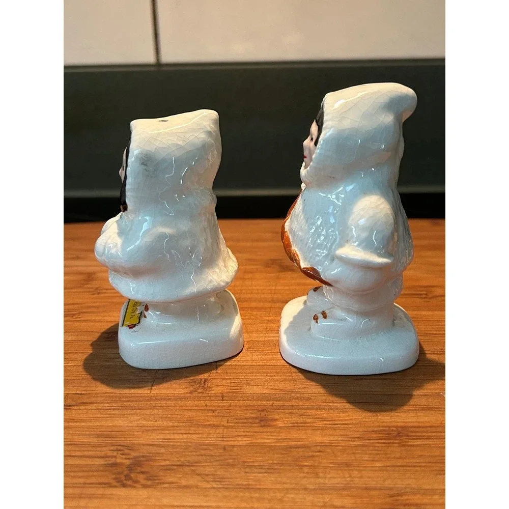 Vintage Horvath Eskimo Inuit Salt‎ and Pepper Shakers Oil City Pa Souvenir White